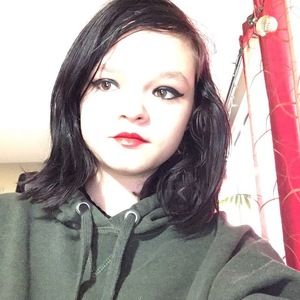 Meet your Posher, Maxine